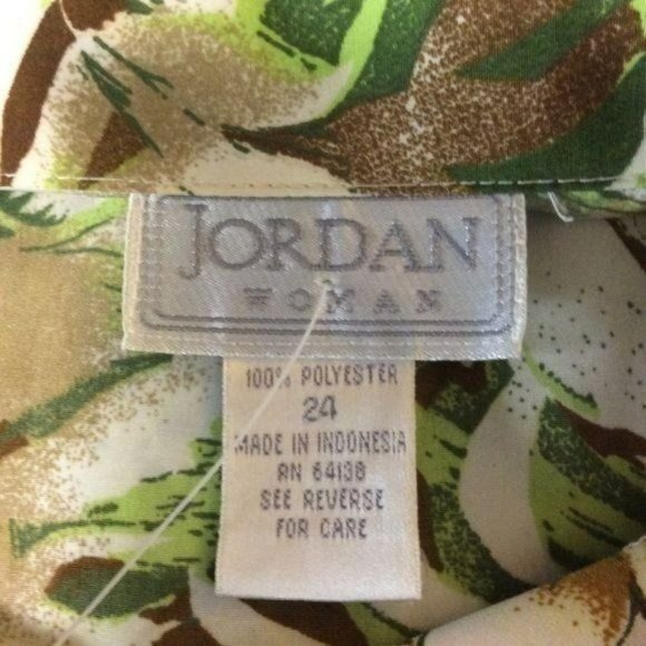 NWT Jordan Floral Button Down Top PLUS SIZE 24 - Picture 5 of 5